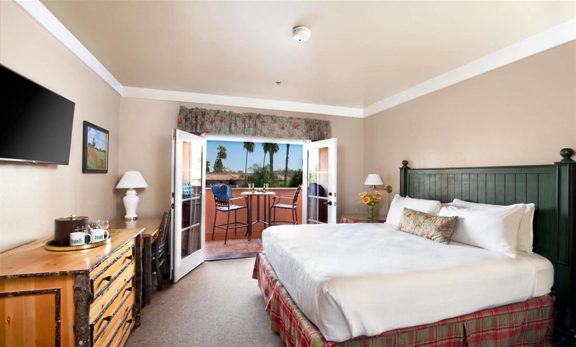 Harris Ranch Inn And Restaurant Huron 외부 사진