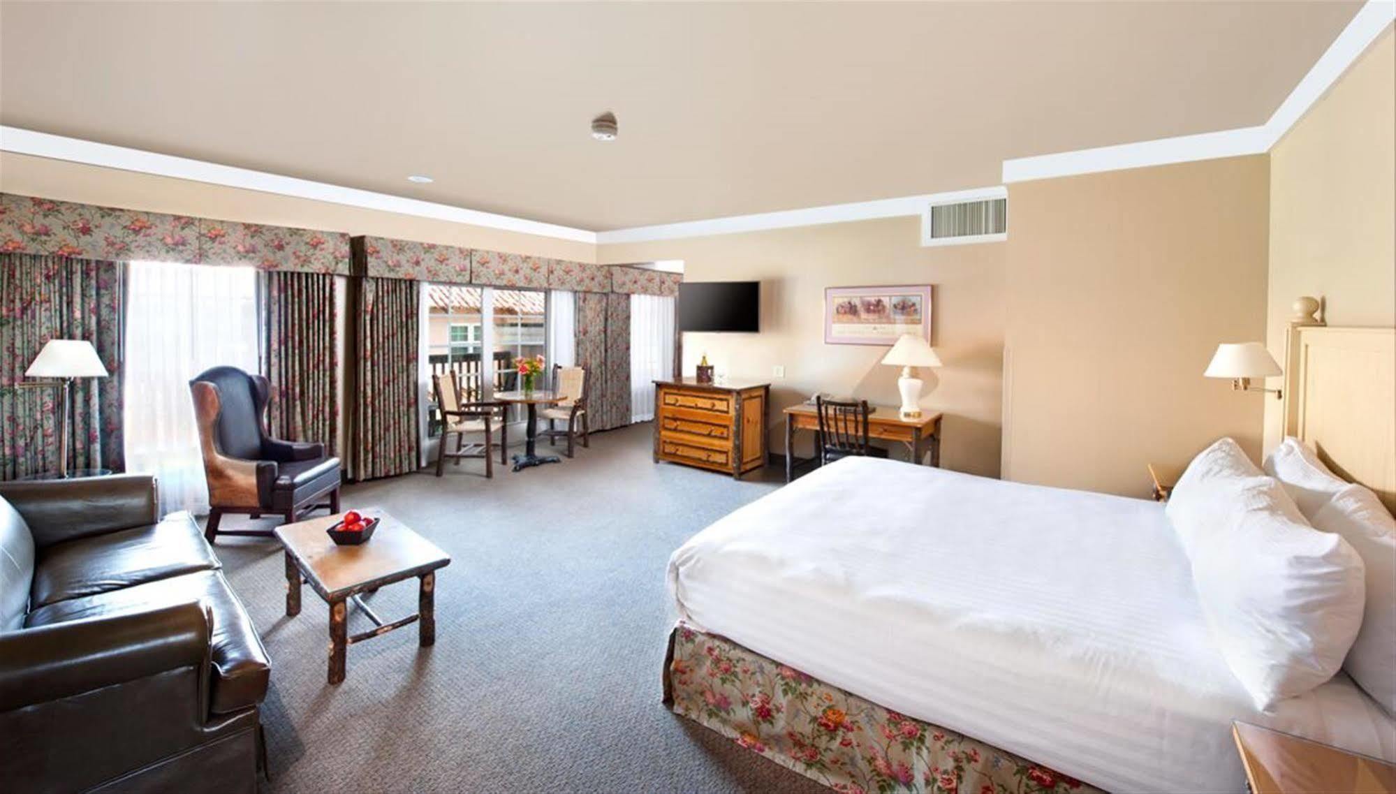 Harris Ranch Inn And Restaurant Huron 외부 사진